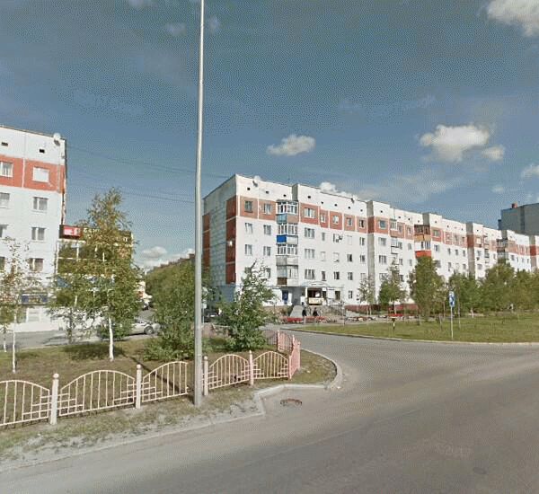 Банкомат Уральского Банка Реконструкции и Развития по адресу просп. Мира,  д. 35